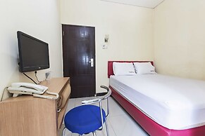 RedDoorz Plus @ Jalan Pemuda Jakarta