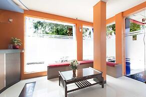 RedDoorz Plus @ Jalan Pemuda Jakarta