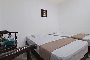 RedDoorz @ Radio Dalam