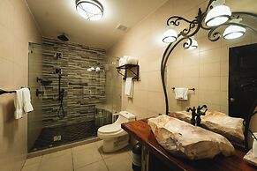 Hotel El Reith Lake Granada Nicaragua