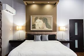 New Kingston Apartment at The Palms