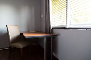 New Kingston Apartment at The Palms