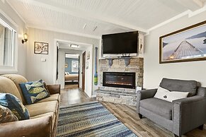 Aqua Aire Inn & Suites