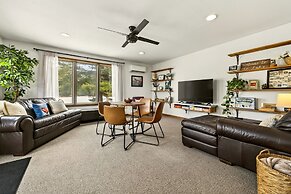 Aqua Aire Inn & Suites
