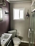 Aqua Aire Inn & Suites