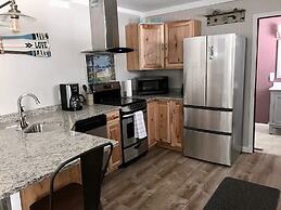 Aqua Aire Inn & Suites