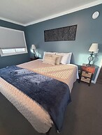 Aqua Aire Inn & Suites