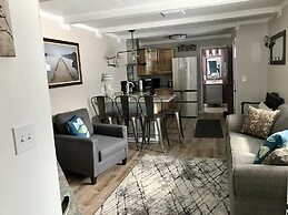Aqua Aire Inn & Suites