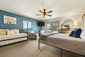 Aqua Aire Inn & Suites