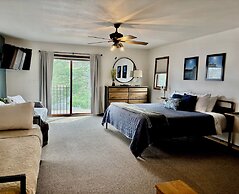 Aqua Aire Inn & Suites