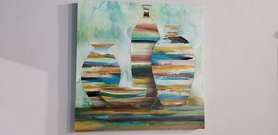 New Kingston Guest Apartment at Donhead