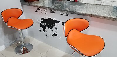 New Kingston Guest Apartment at Donhead