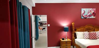 New Kingston Guest Apartment at Donhead