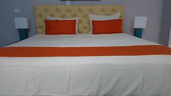 New Kingston Guest Apartment at Donhead