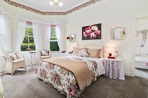 Country Villa Estate