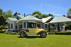 Country Villa Estate