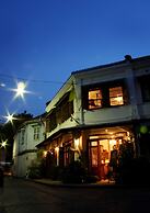 The Bhuthorn Bed and Breakfast