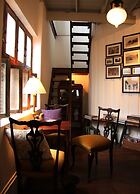 The Bhuthorn Bed and Breakfast