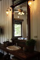 The Bhuthorn Bed and Breakfast