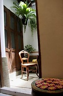 The Bhuthorn Bed and Breakfast