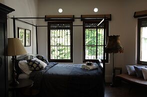 The Bhuthorn Bed and Breakfast