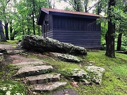 Giant City Lodge