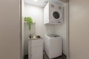 Meriton Suites Southport, Gold Coast