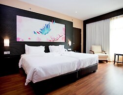 Vouk Hotel Suites
