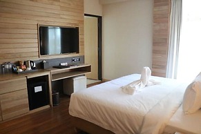 Vouk Hotel Suites