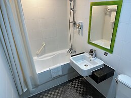 Young Soarlan Boutique Hotel