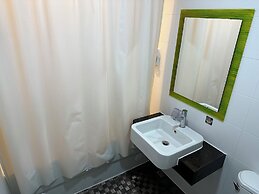 Young Soarlan Boutique Hotel