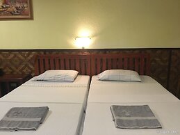 Love's Beach and Dive Resort