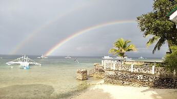 Love's Beach and Dive Resort