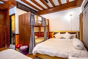 Shangri-la Boutique Hotel