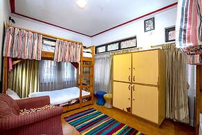 Shangri-la Boutique Hotel