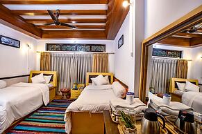 Shangri-la Boutique Hotel