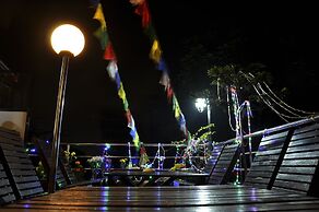 Shangri-la Boutique Hotel