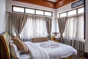 Shangri-la Boutique Hotel