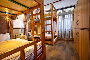 Shangri-la Boutique Hotel