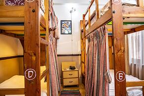 Shangri-la Boutique Hotel