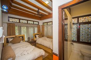 Shangri-la Boutique Hotel