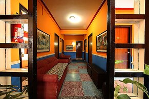 Shangri-la Boutique Hotel