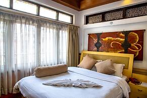 Shangri-la Boutique Hotel