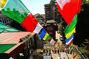 Shangri-la Boutique Hotel