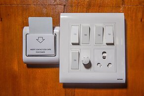 Shangri-la Boutique Hotel