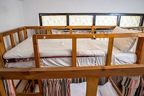 Shangri-la Boutique Hotel