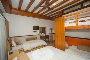 Shangri-la Boutique Hotel