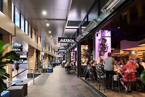 Meriton Suites Church Street, Parramatta