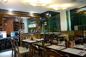 Palm Grass Hotel
