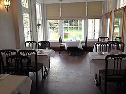The Antrobus Hotel